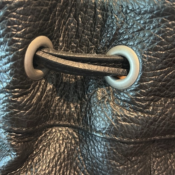 Coach and Four Bucket bag shoulder/crossbody  drawstring/ tassels  leather black - Picture 7 of 17